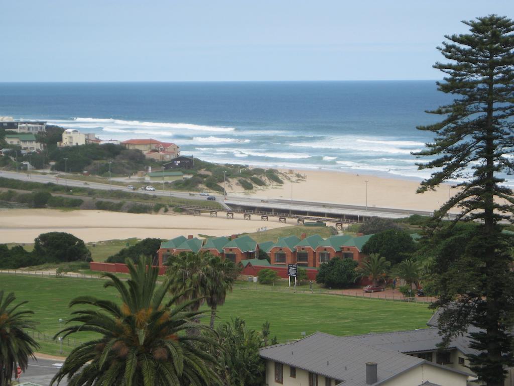 The Tops Hotel Wilderness Exterior photo